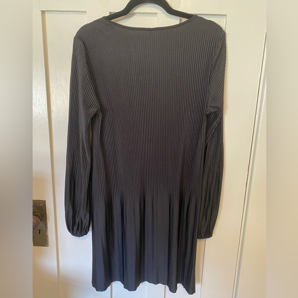 Vintage black pleated mini dress - Picture 5 of 5